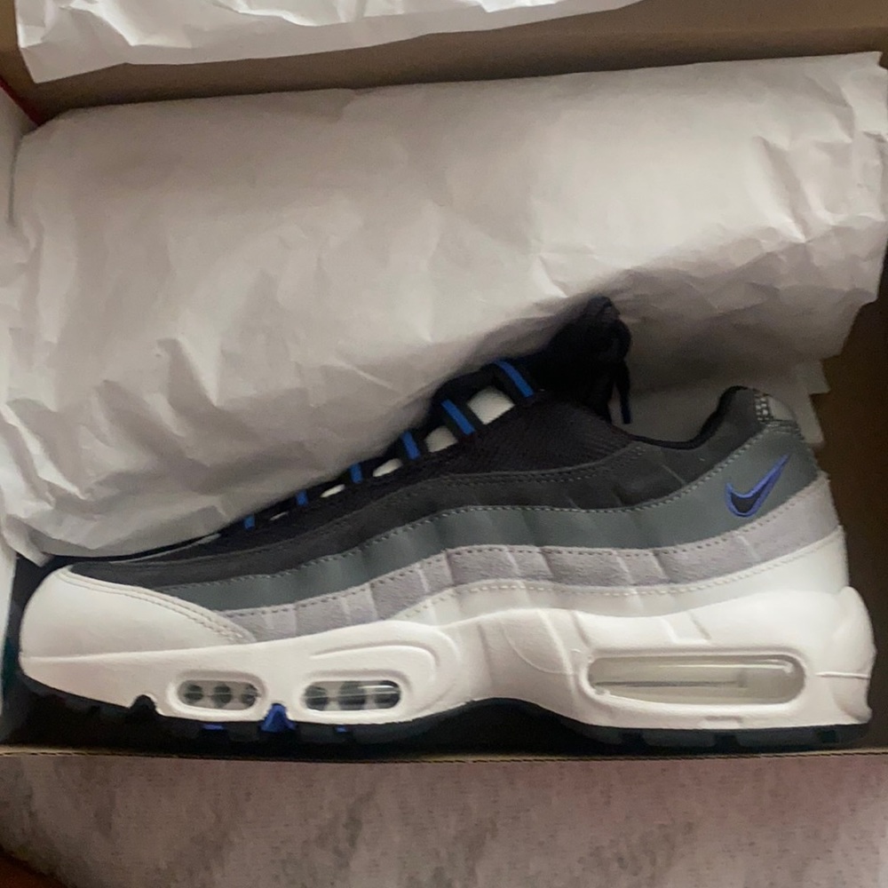 Size 9 Nike Air Max 95